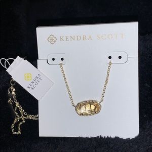 Kendra Scott “Elisa” pendant necklace